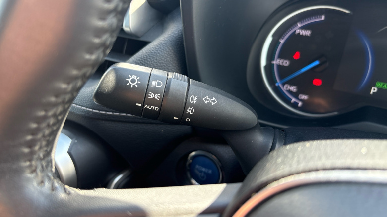 Toyota RAV4 2.5 VVT-i Hybrid Design 5dr CVT 2WD Hybrid Estate